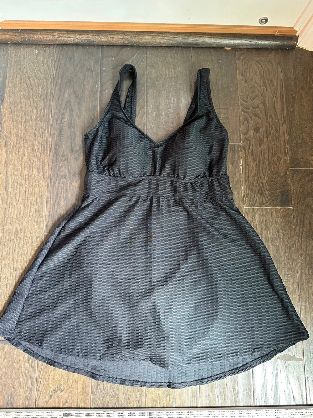 Maxine’s of Hollywood. Women’s Spa Textured Black Swim Dress One Piece, Size 14